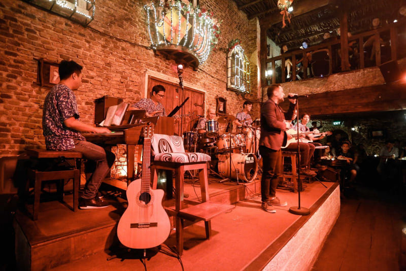 Carmen Bar