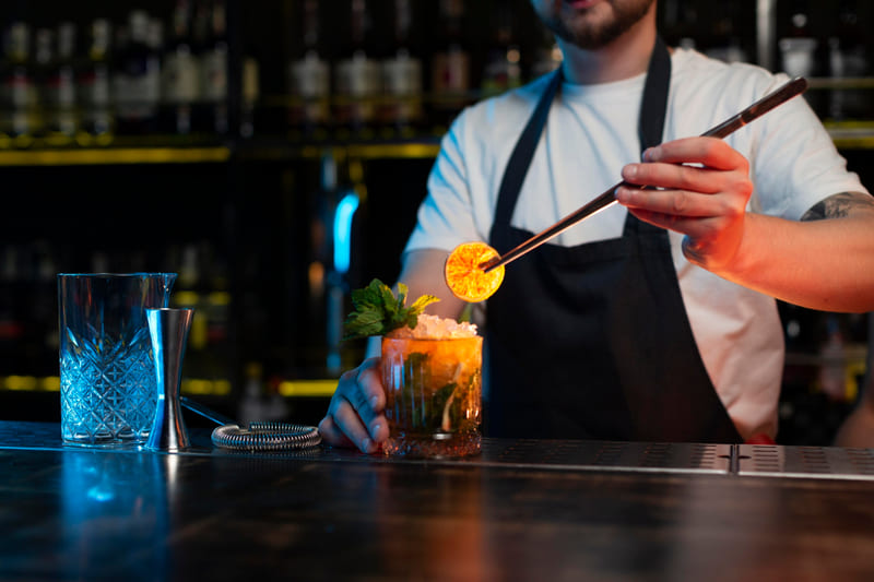 Cách pha cocktail