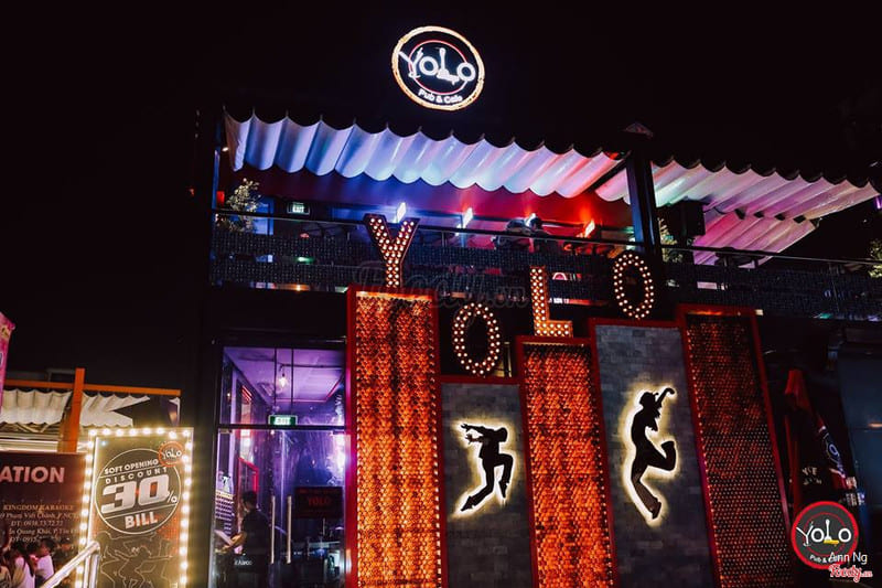 Yolo Pub & Cafe